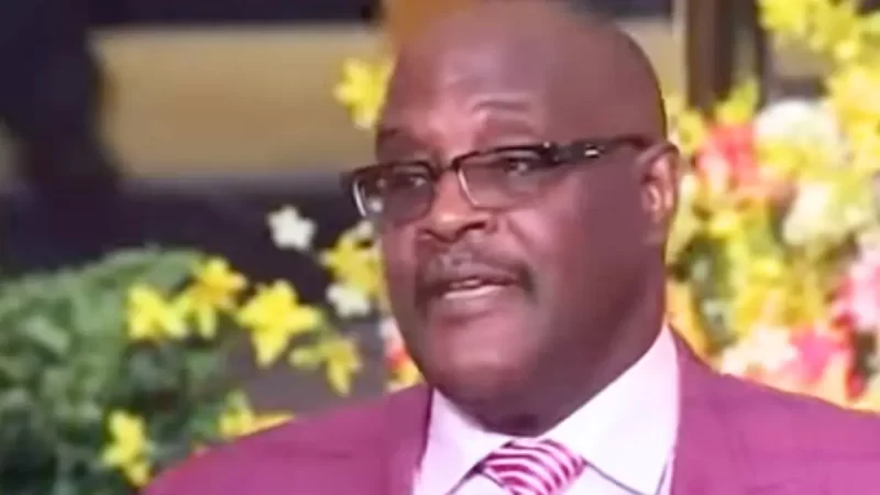 ‘Please Help Him’: Concerns Rise After Pastor Marvin Winans Has Shocking Health Scare, Collapses During Bible Study Months After Cancer Update