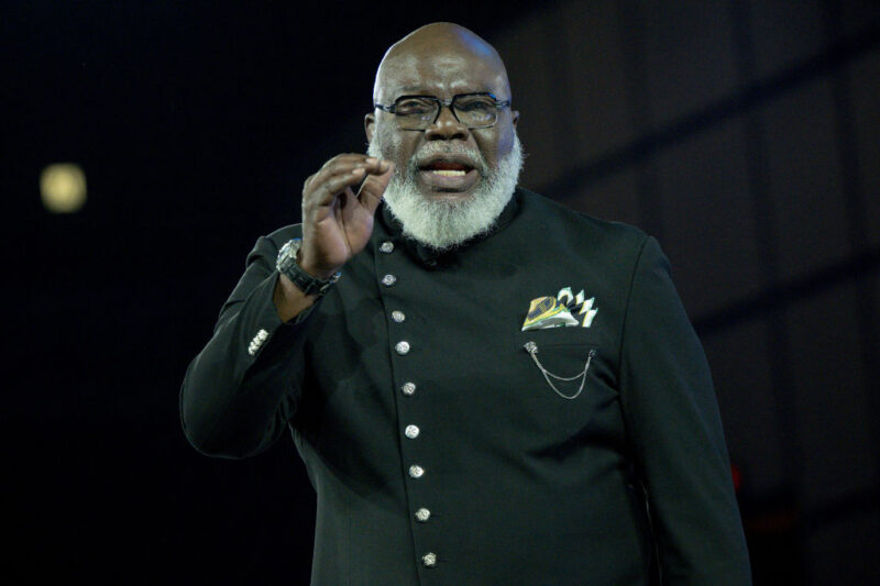 Bishop T.D. Jakes Sues Pastor Duane Youngblood For Alleged Defamation Over Sexual Assault Accusation