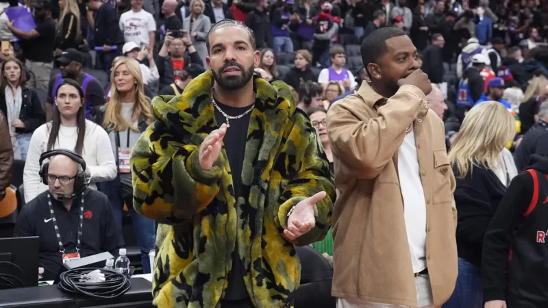 Culturally and optically, Drake called the cops on Kendrick Lamar