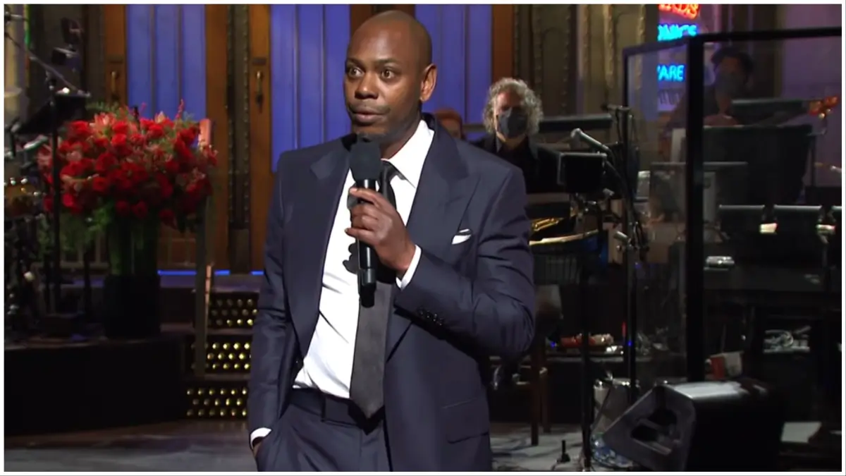 ‘Keep the Tradition Alive’: Dave Chappelle Fans Shred ‘SNL’ for Replacing Him with White Comedian for Post-Election Episode