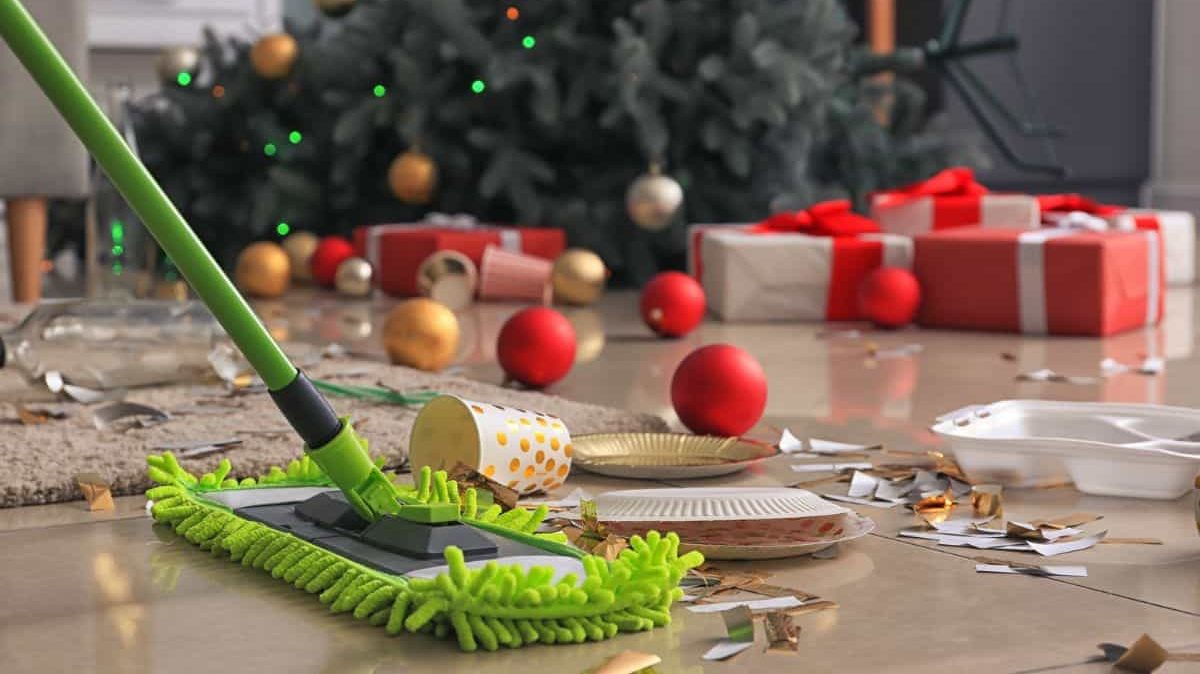 10 easy ways to declutter and make room for joy this holiday season