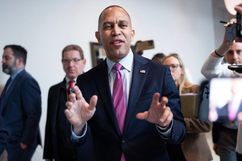 White House Demands Rep. Hakeem Jeffries ‘Apologize’ For Non-Threat To ‘Fight’ Trump ‘In The Streets’