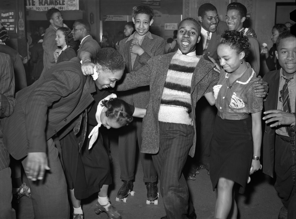 A Glimpse Into The South Side Of Chicago In The Early 1940s