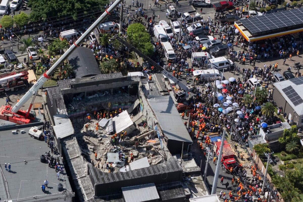 The roof collapses at a Dominican Republic nightclub, killing at least 98 people