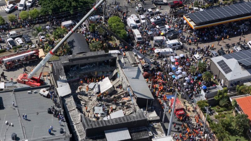 The roof collapses at a Dominican Republic nightclub, killing at least 98 people