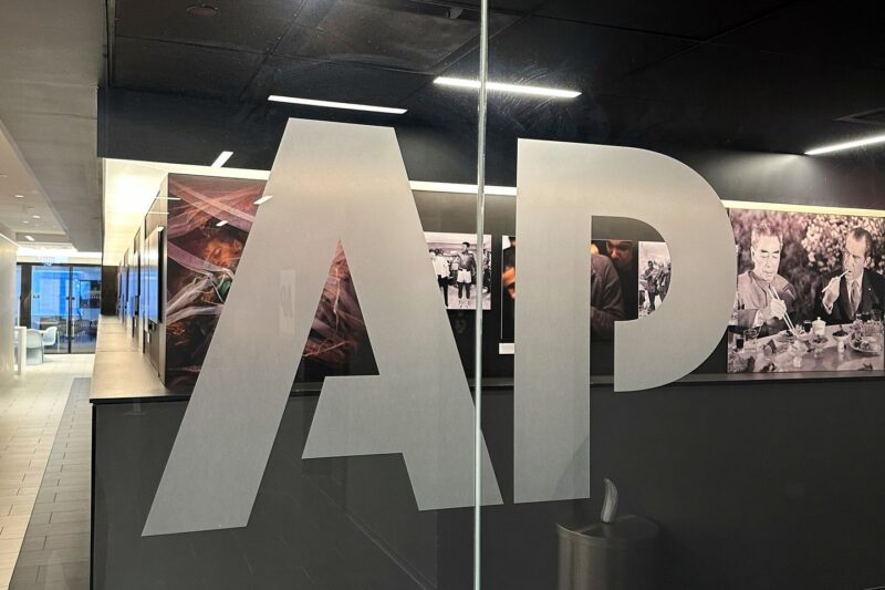 Despite a court order, White House bars AP from Oval Office event