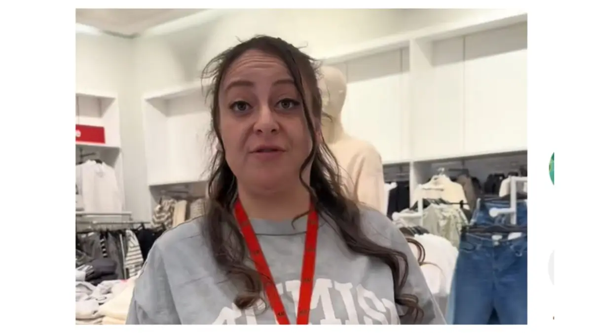 ‘There’s No Reason’: H&M Employee Refuses to Say Why She’s Kicking Out Black Teens, Then Suggests They Might Turn Violent As They Pepper Her with Questions, Viral Video Shows