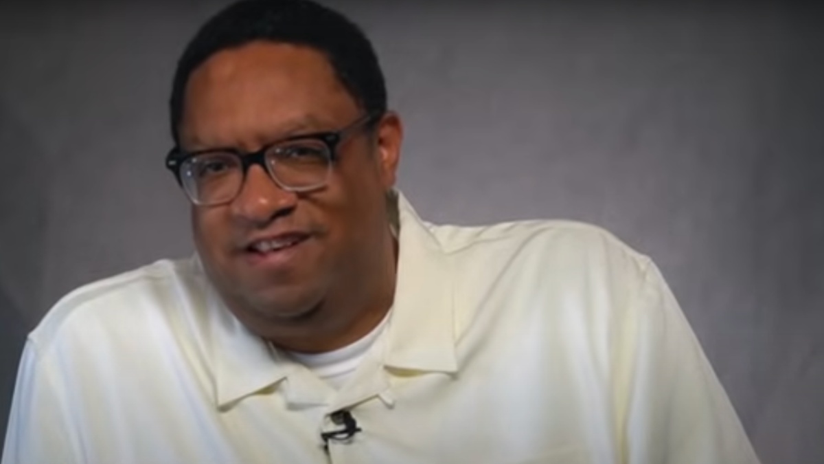 ‘Never Thought I’d be Able to Wear Slim Fit Pants’: ‘Girlfriends’ Star Reggie Hayes Drops the Weight and Breaks the Internet with His Comeback Look