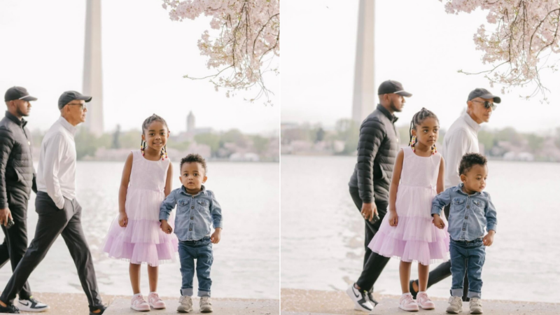 Obama photobombs D.C. family’s cherry blossom photos in epic surprise moment