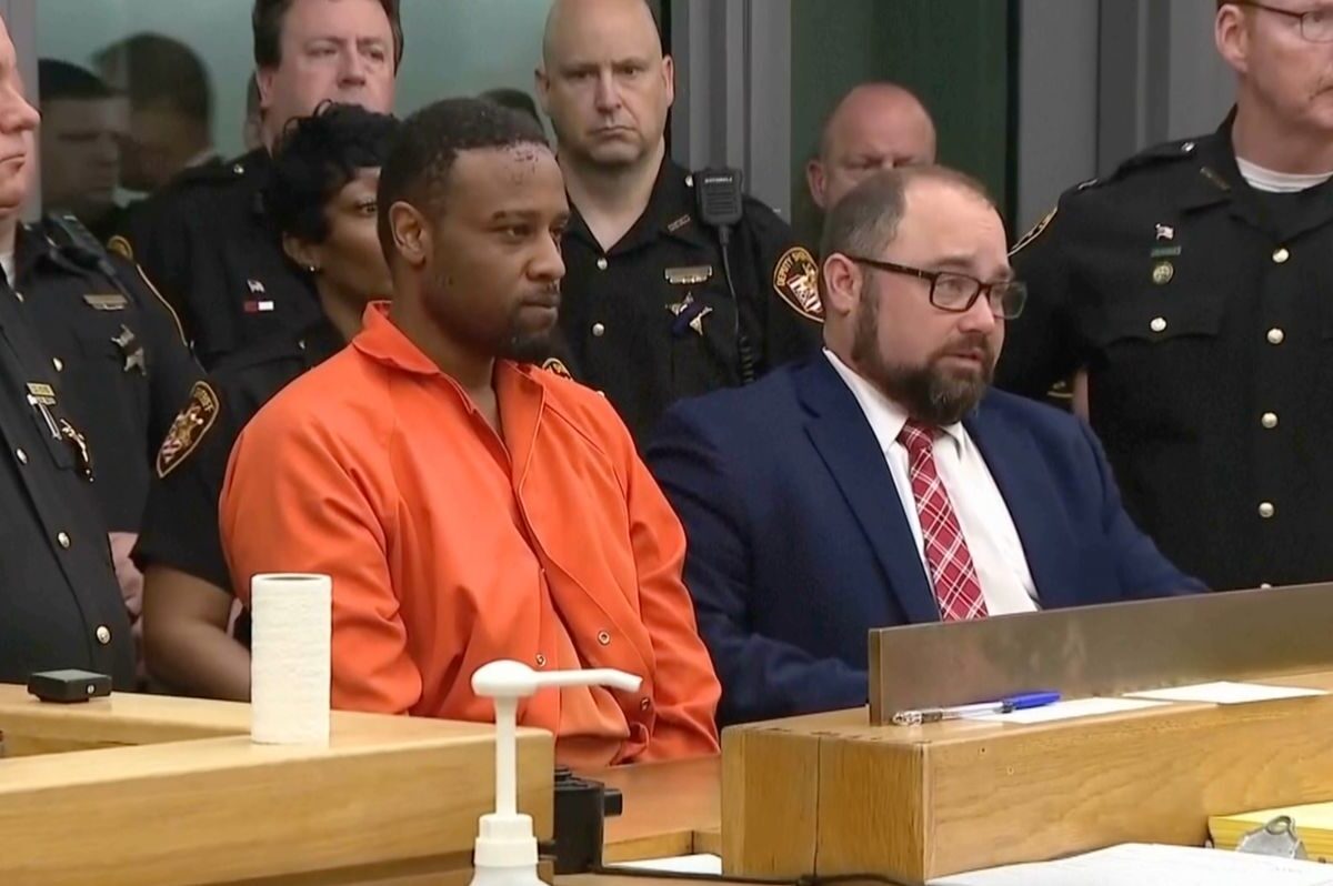 Rodney Hinton Jr. stares down cops in court after allegedly avenging his son’s death