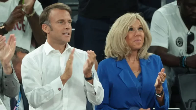‘He Needs to Divorce Her Now!’: France’s First Lady Caught on Camera Grabbing French President’s Face, Reps Claims It Was a ‘Moment of Closeness’