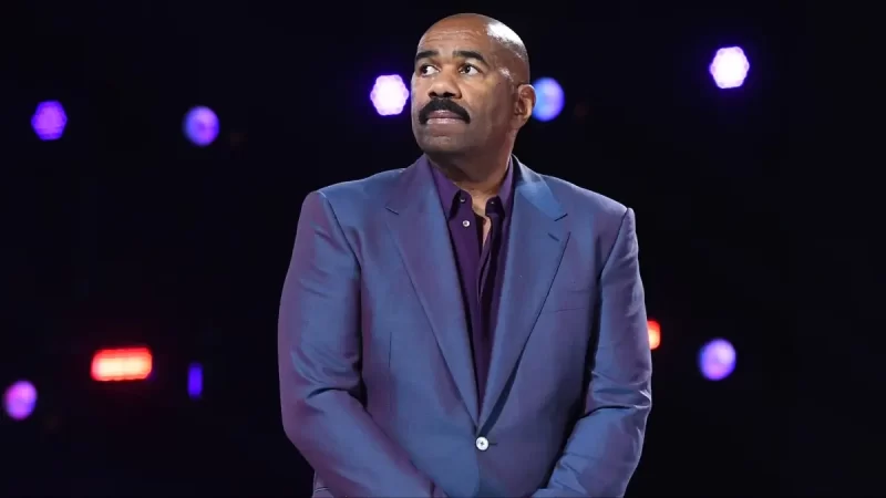 ‘Give Me the Godd-mn Net!’: Steve Harvey Cusses Out Longtime Stylist for Slip-Up During Fishing Trip, Call It the ‘Worst Idea’
