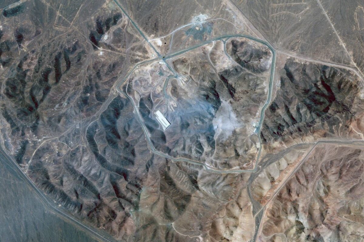 Iran launches missile attacks on US bases in Qatar and Iraq