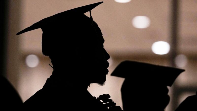 Unemployment among young college graduates outpaces overall US joblessness rate
