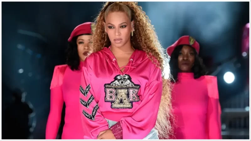 ‘She Was Stressed Opening That Evenlope’: Beyoncé Caught Off Guard by Couple’s Gender Reveal Request at Concert