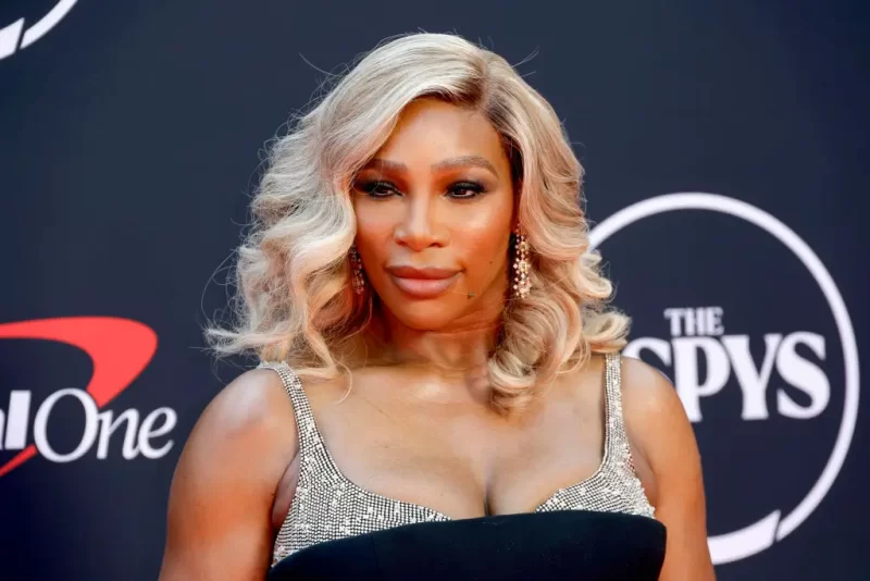 ‘So This Why You Been So Painted’: Serena Williams Gets a Makeover as Her MUA Fears She Might Be Out of a Job Soon