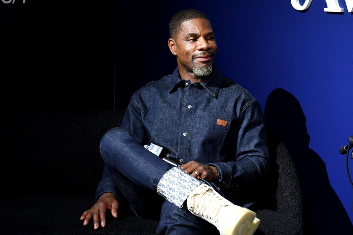 ‘I’m a Black man that prays and sees a therapist’: Kirk Franklin on balancing faith and mental health