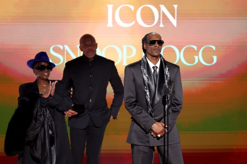 ‘I’ve got God in my life, and I’ve got a queen in my life’ Snoop Dogg honors wife in BET Awards speech