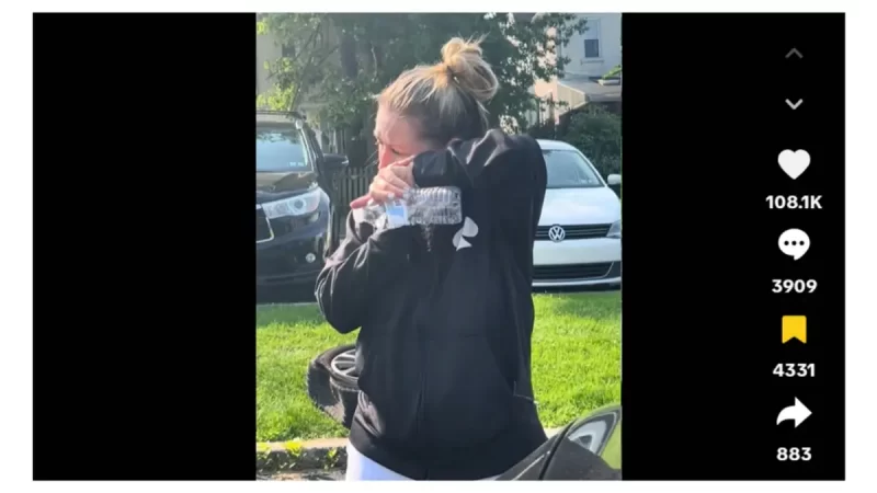 ‘Stop Touching My Vehicle!’: White Woman Steps In Parking Spot to Block Driver, Then Calls 911 to Ask for a Specific Officer by Name When Confronted by Black Woman, Video Shows