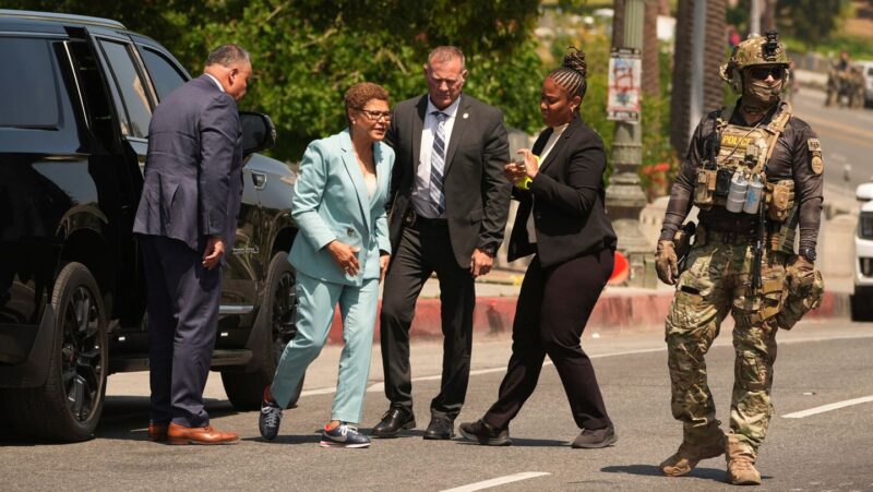 Karen Bass confronts troops in LA’s MacArthur Park in largely immigrant neighborhood