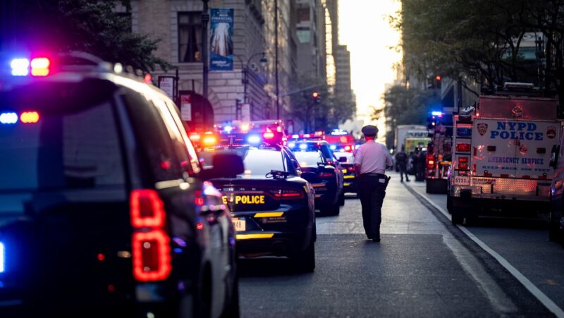Gunman who killed 4 at Manhattan office building was targeting NFL headquarters, mayor says