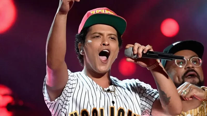 ‘How Much Did He Owe?’: Bruno Mars Jokes About Casino Debt as He Returns Once Again, Here’s Why Fans Think It’s a Quiet Admission