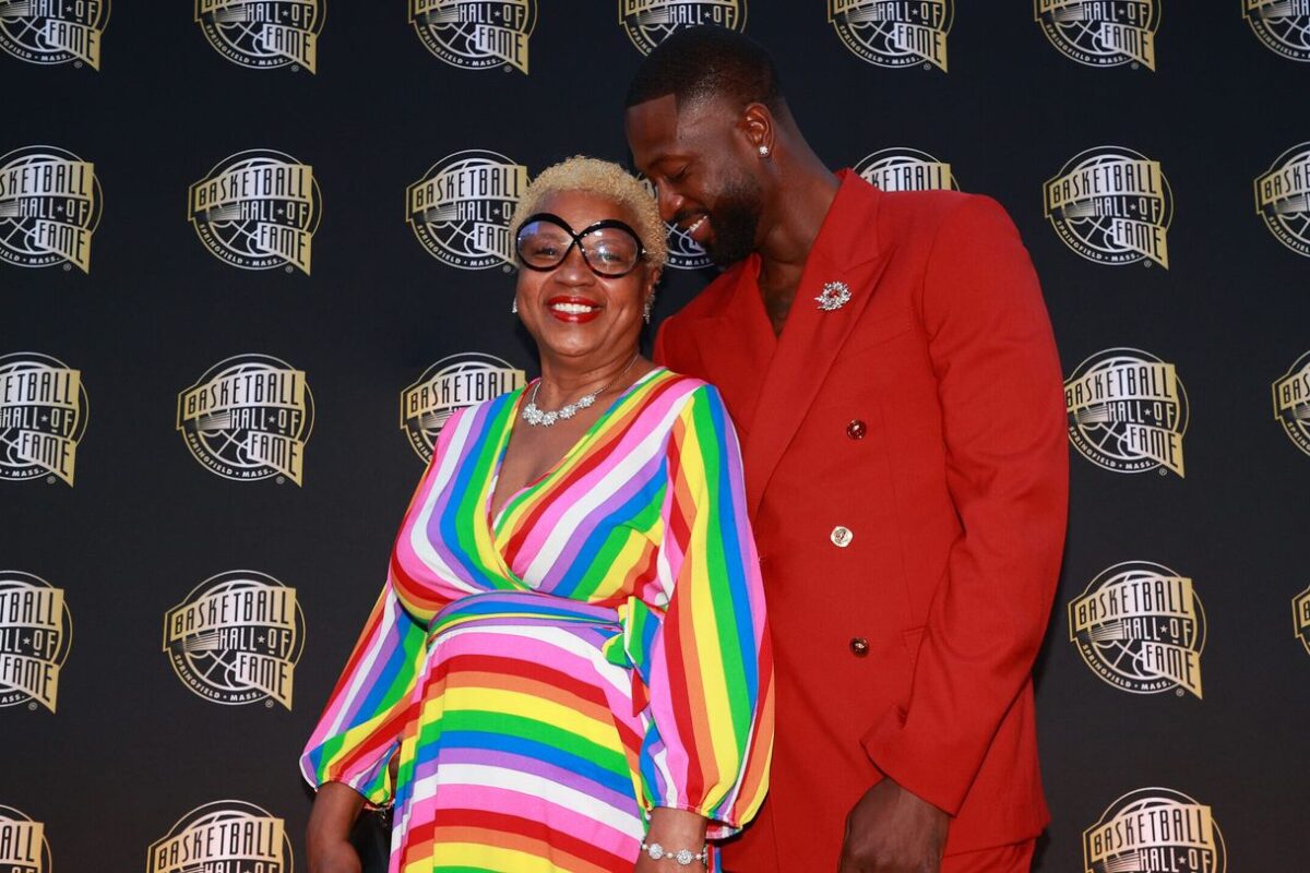 Dwyane Wade’s mother thanks him for being her pen pal while she was incarcerated