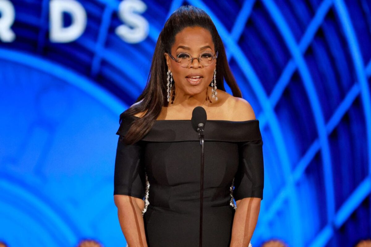 Oprah shuts down claims she blocked road access during Hawaii tsunami