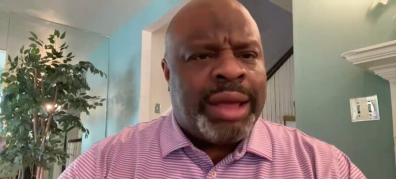 Connecticut pastor fights off armed carjacker in Baltimore, incident caught on video: ‘We’ve got to save our sons’