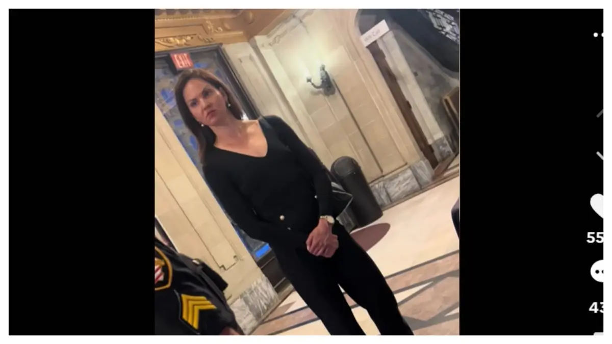 ‘It’s Not Racist!’: White Woman Demands Security Guards Check Man’s Backpack Because She Feels Uncomfortable. Their Unexpected Response Leaves Her Frustrated, Video Shows