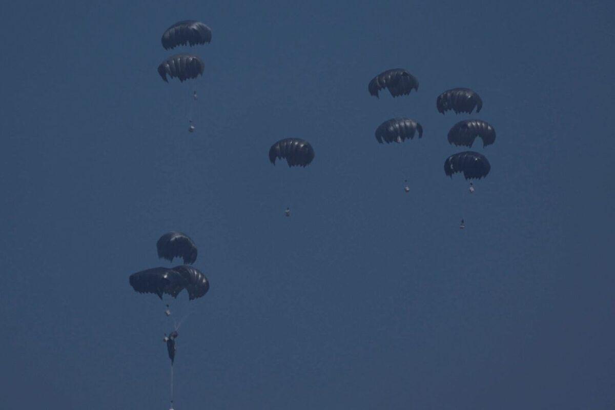 US envoy visits distribution site in Gaza as humanitarian crisis worsens