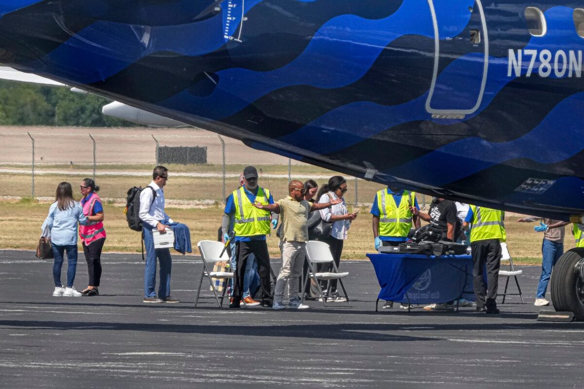 Democrats prevent Texas House from moving forward with Trump-backed congressional map