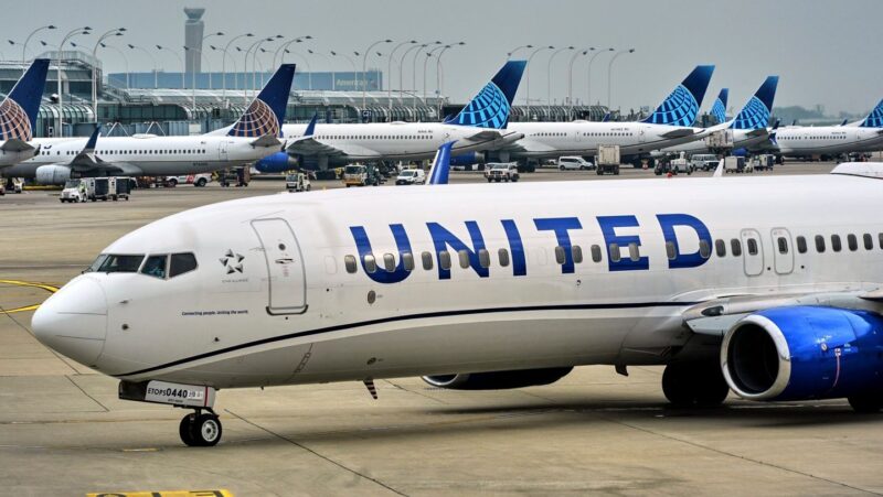 United Airlines tech issue that impacted more than 1,000 flights resolved, residual delays expected