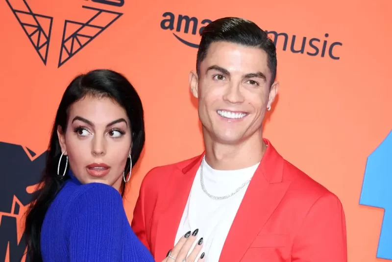 ‘Why This Woman Acting Like She’s Single’: Fans Blast Georgina Rodríguez for Sexy See-Through Workout Clothes Days After Cristiano Ronaldo Engagement