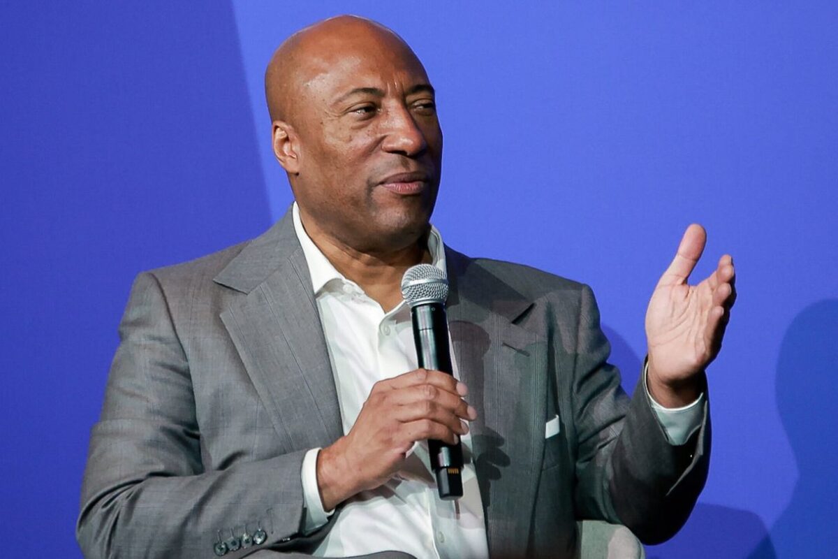 Byron Allen inks $171 million sale of ten TV stations to Gray Media
