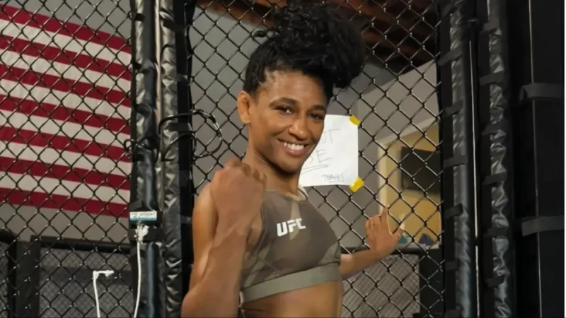 ‘How Do You Even Think of Giving It to the Man?’: Female Athlete Humiliated at UFC Weigh In as Clumsy Official Exposes Intimate Items She Forgot to Remove