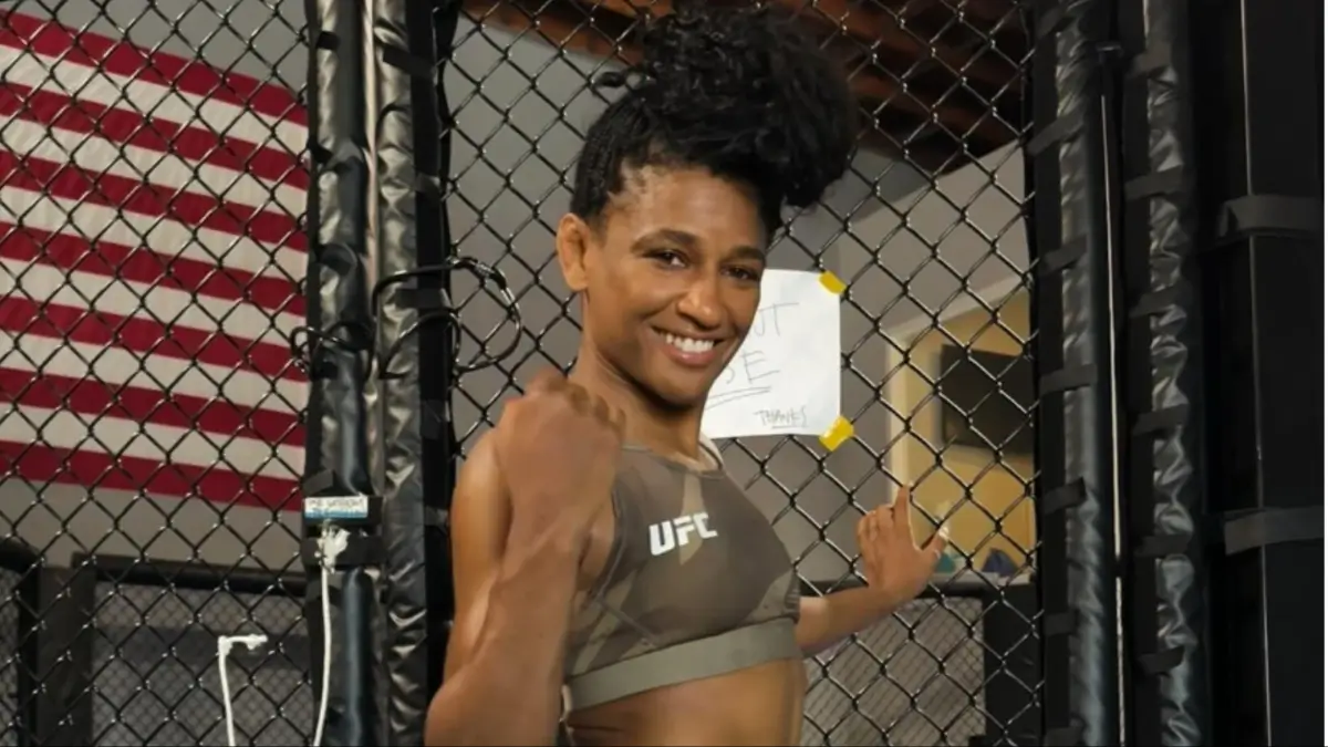 ‘How Do You Even Think of Giving It to the Man?’: Female Athlete Humiliated at UFC Weigh In as Clumsy Official Exposes Intimate Items She Forgot to Remove