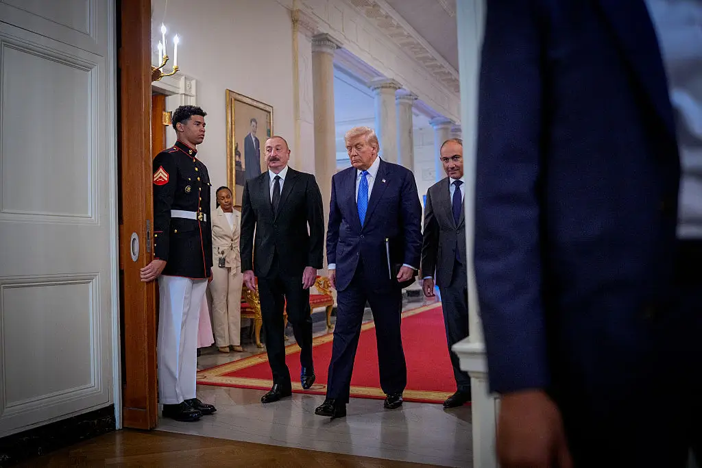 ‘Idiotic Display of Narcissism’: White House ‘Gift Shop’ Featuring Trump 2028 Merchandise Fuels Backlash as Trump Flirts with Third Term