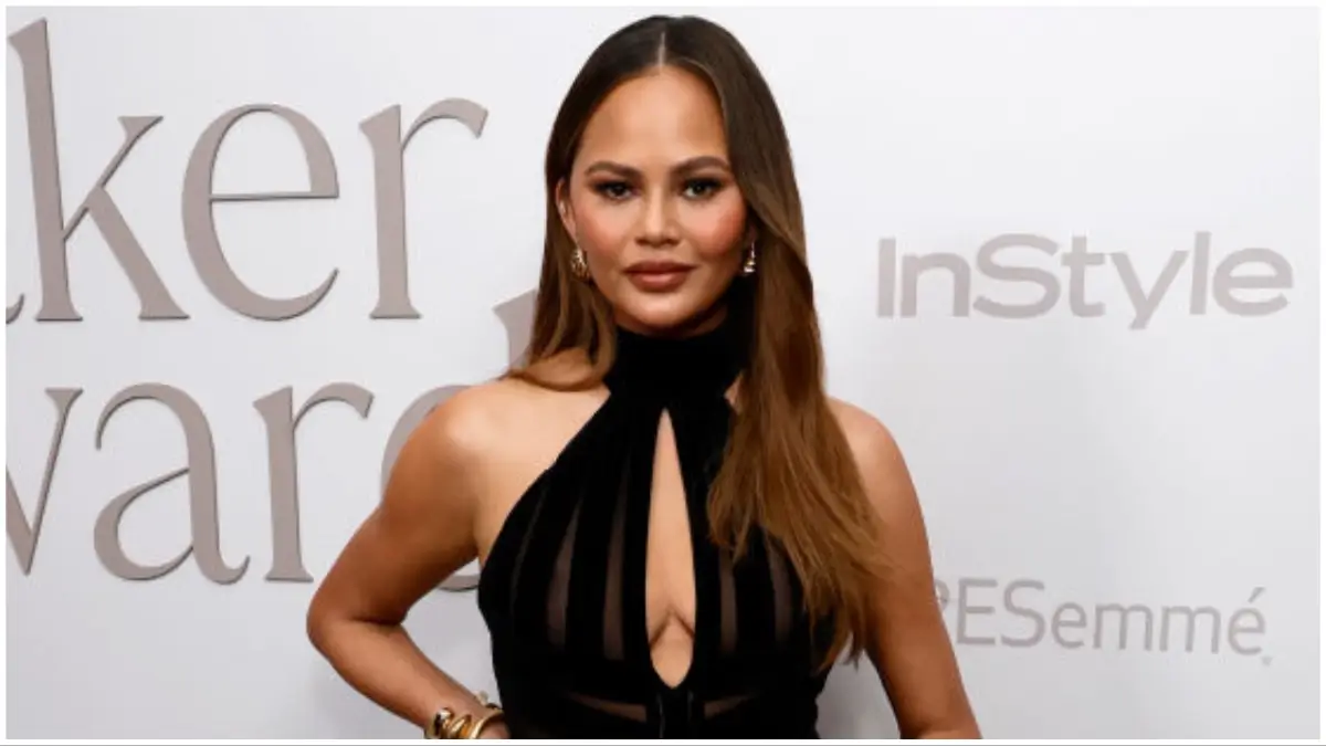 ‘Shoes Had Me Doing a Double Take’: Chrissy Teigen Flaunts a Sultry Dress, Yet One Look at Her Feet Stops Fans Cold