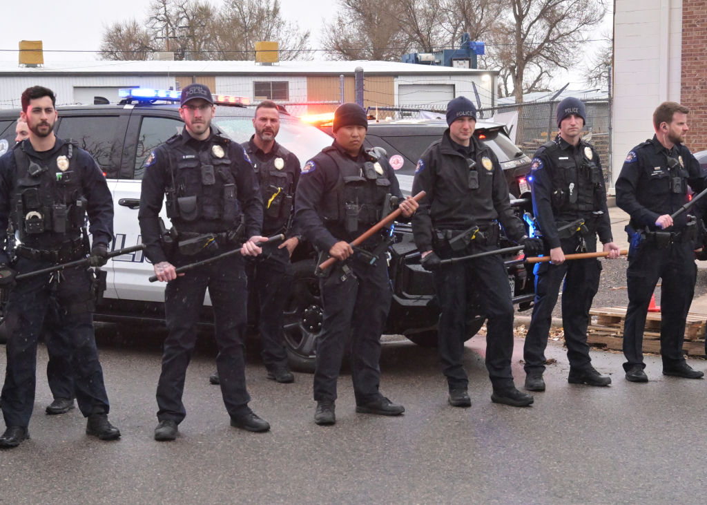 Aurora Police Officer Fatally Shoots Black Man Who Allegedly Tossed His Gun During Traffic Stop