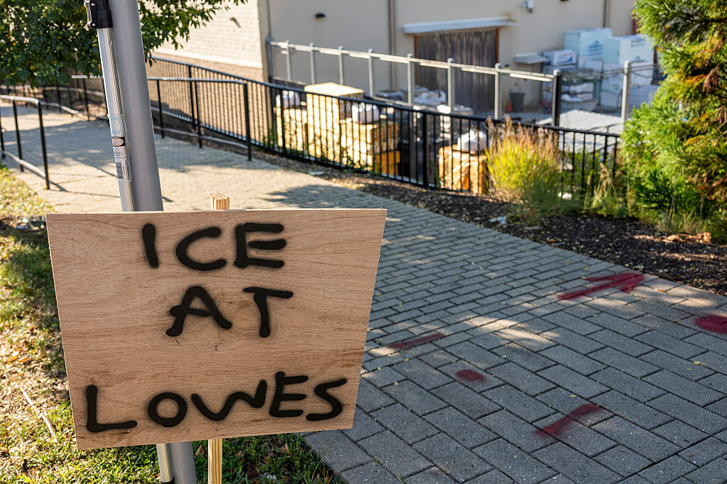 Latinos In DC Accuse ICE Of Racial Profiling In Class Action Suit