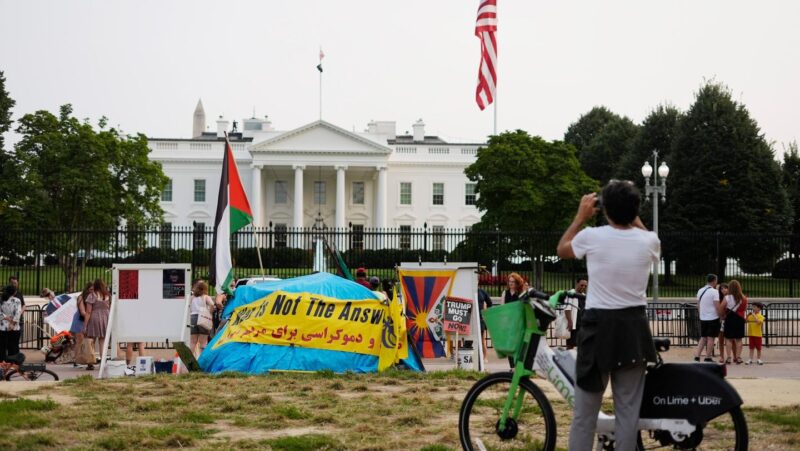 A decades-long peace vigil outside the White House is dismantled after Trump’s order