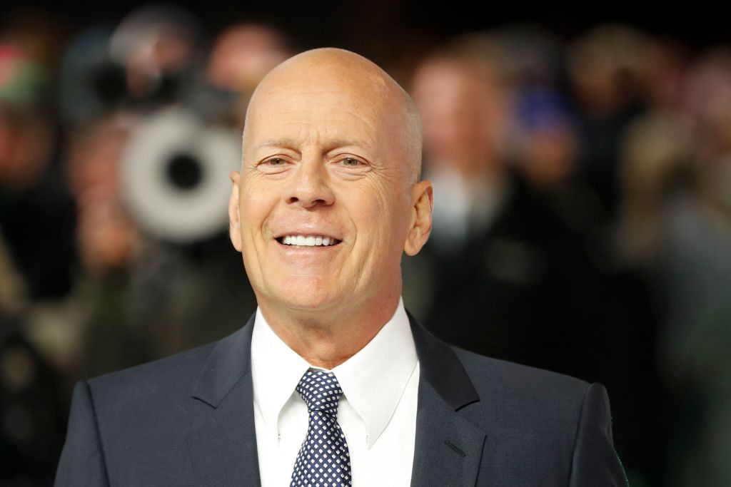 ‘He’s a Prop!!’: Fans Shocked by Bruce Willis’ Frail Photo with Daughters, Accuse Family of Putting Him on Display Amid Dementia Battle