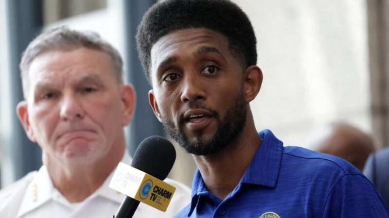 Baltimore mayor calls out reporter who implied staffer with blue hat was member of Crips gang