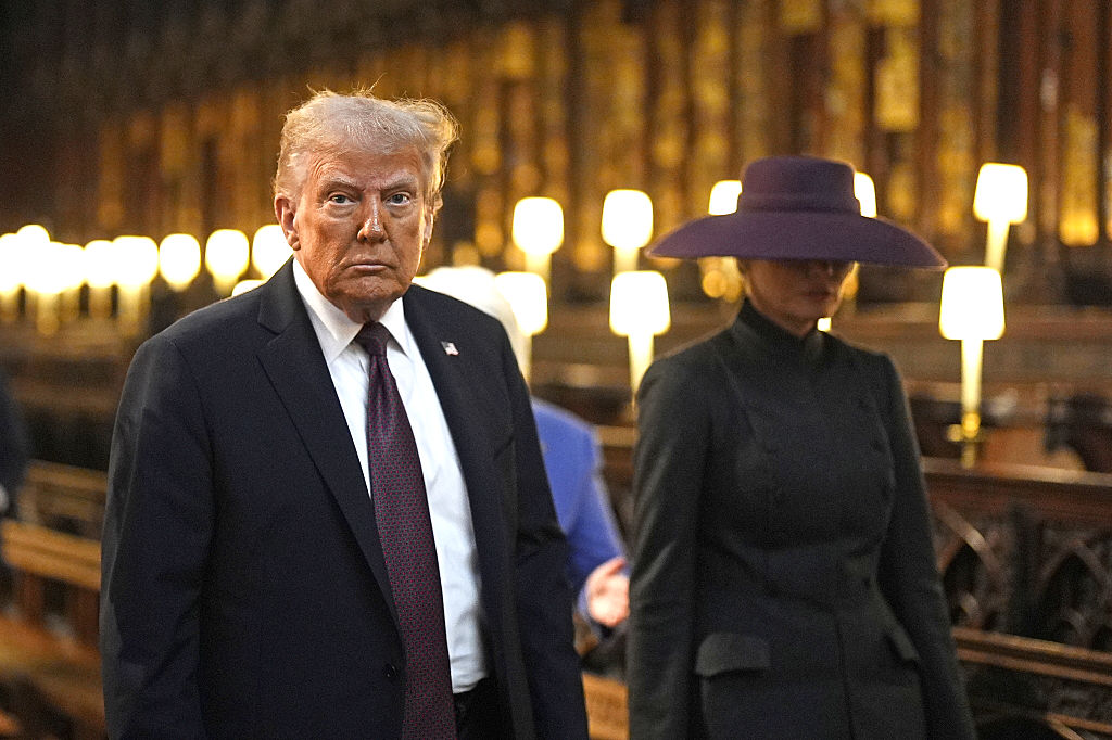 ‘She Can’t Stand the Stench’: Trump and Melania’s Separate Rooms in the UK Turned Heads, Yet It’s What He Did with the Bed Linen That Sparked the Buzz