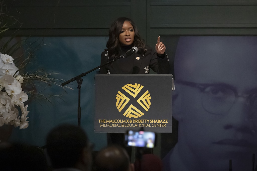 ‘What Is Your Claim to Fame?’: Far-Right Trump Adviser Calls Jasmine Crocket a ‘Ghetto Black B-tch,’ and It Doesn’t End Well for Her