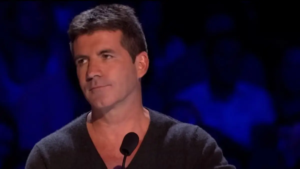 ‘Is Simon Okay?’: Simon Cowell’s Unrecognizable Appearance in Interview Has Fans Shocked and Concerned Over ‘Bobblehead’ Look