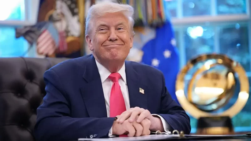 ‘What A Baffoon’: From Obama to Staffers Who’ve Never Met Him, Donald Trump Now Appears on LinkedIn as Their Boss Thanks to One Embarrassing Update 