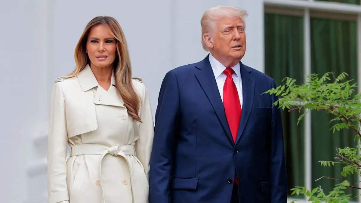 ‘You Must Be Blind or Stupid’: Donald Trump’s Off-Balance Stumble Next to Melania Becomes Impossible to Ignore After Viewers Zoom In as White House Fires Back