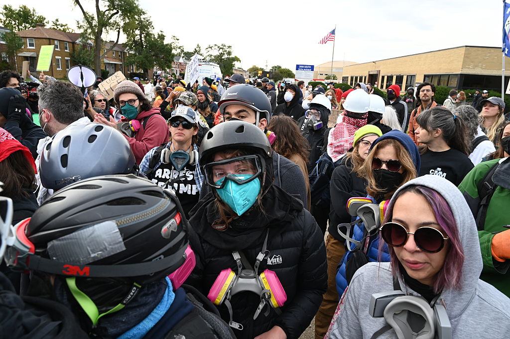 Chicago Residents Continue To Fight Back As ICE Agents Deploy Tear Gas In The Community
